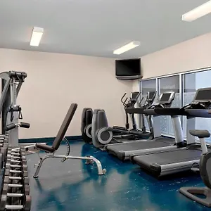 Four Points By Sheraton & West Calgary